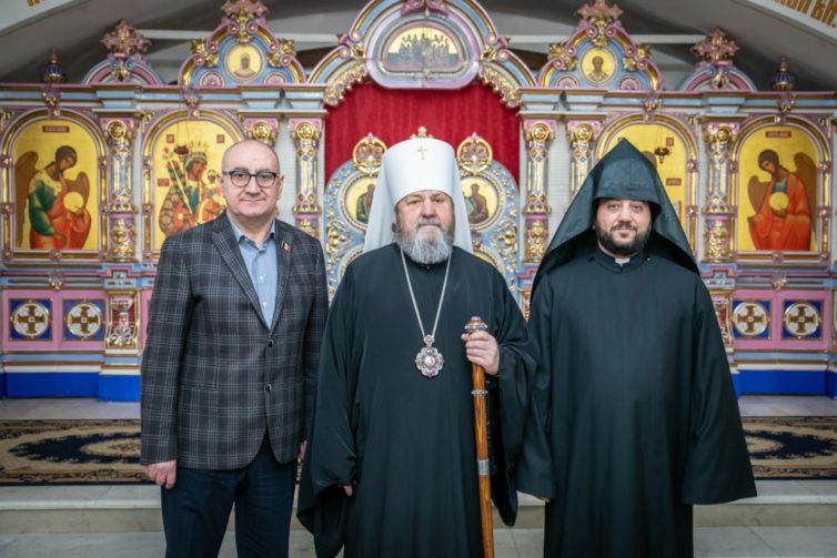 Митрополит Викторин встретился с викарием главы Российской и Ново-Нахичеванской епархии ААЦ